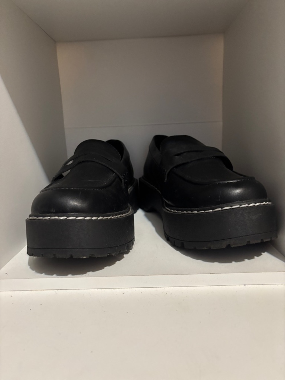 torrid 11W Black Platform Penny Loafers - Picture 2 of 7